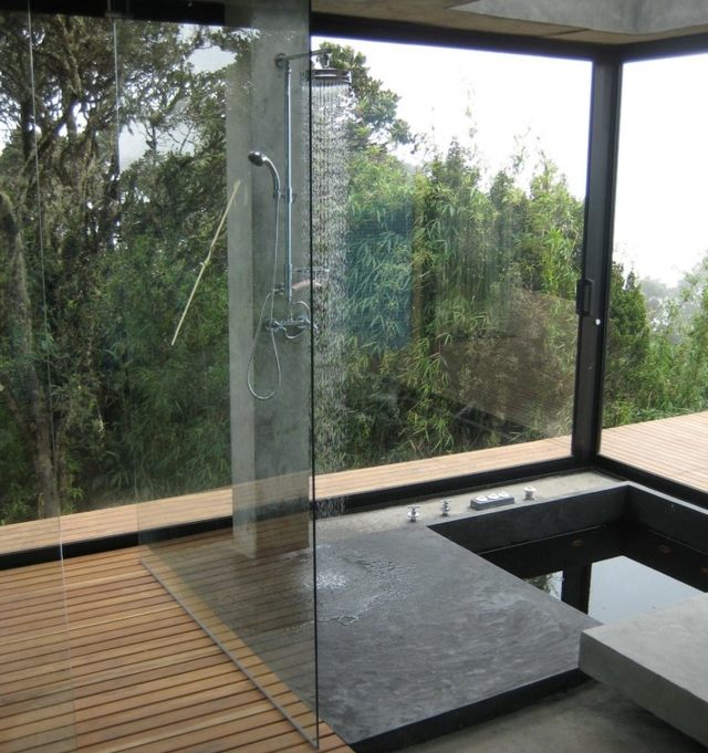 Frentes de vidro do chuveiro, banheira embutida de concreto