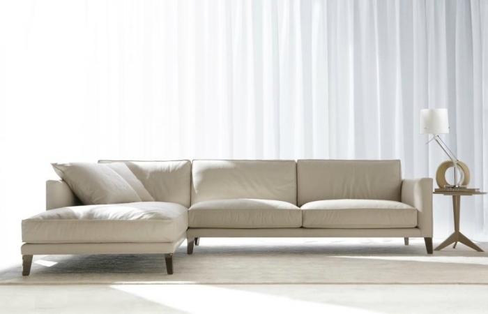 construção de sofá de canto branco com função de dormir em metal
