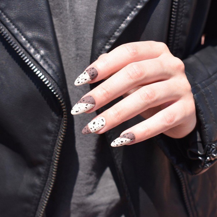 Desenho de unhas Eggshell Nails Nageltrend fosco
