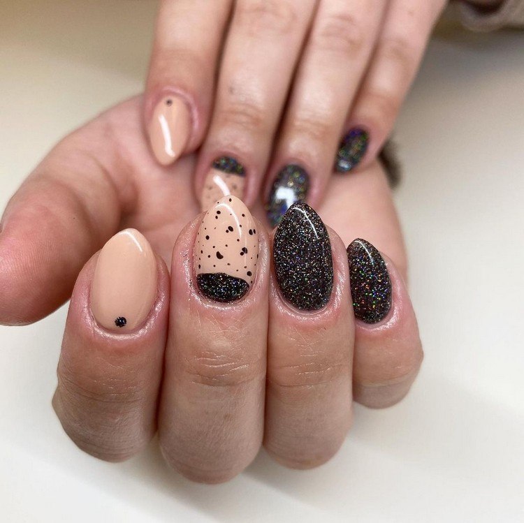 Unhas em formato de amêndoa, unhas curtas em casca de ovo, tendência para unhas