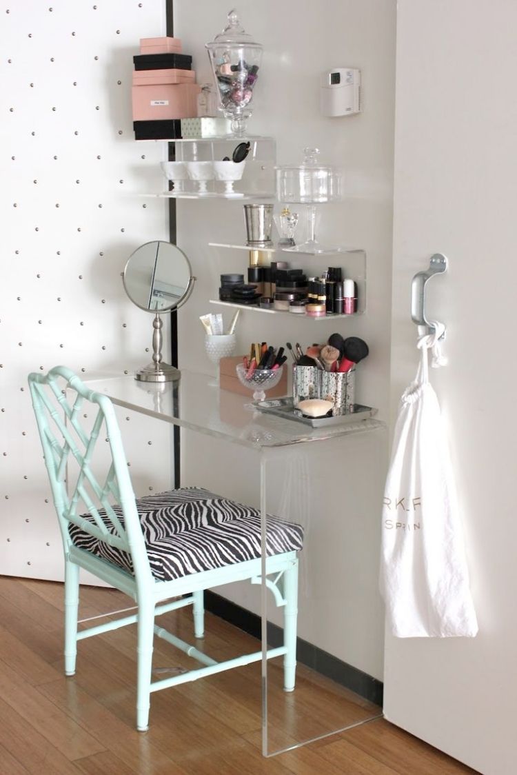 desk-acrílico-transparent-see-through-dress-table-white-make-up-ajudas