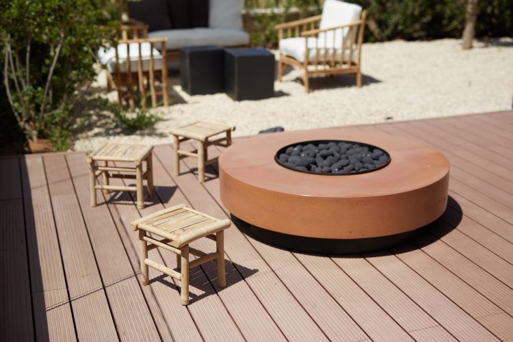casa feita de material reciclado eco360 construção sustentável eficiência casa mais casa da energia mais casa da energia móveis de madeira piso de madeira lareira
