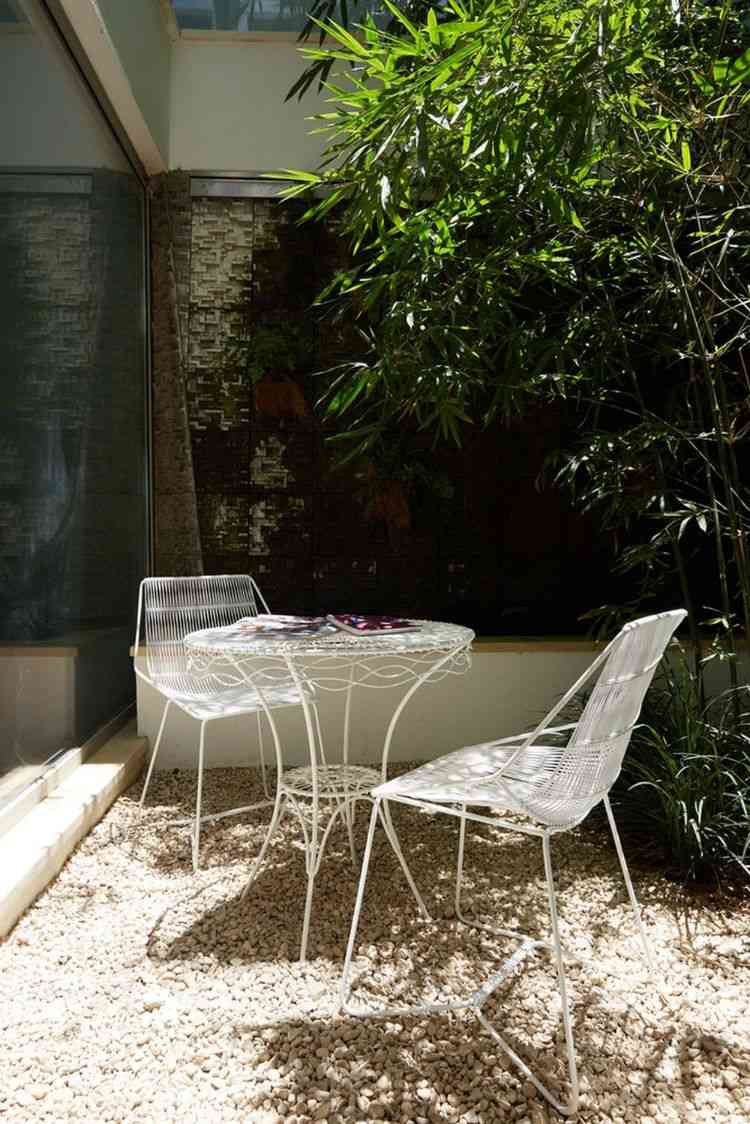 casa feita de material reciclado eco360 construção sustentável eficiência casa mais casa da energia mais casa da energia balcão de bar design minimalista área externa jardim