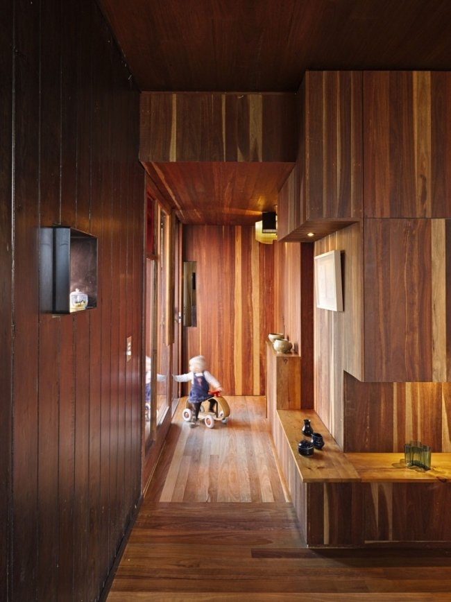 casa moderna mobília de interior em madeira corredor completo