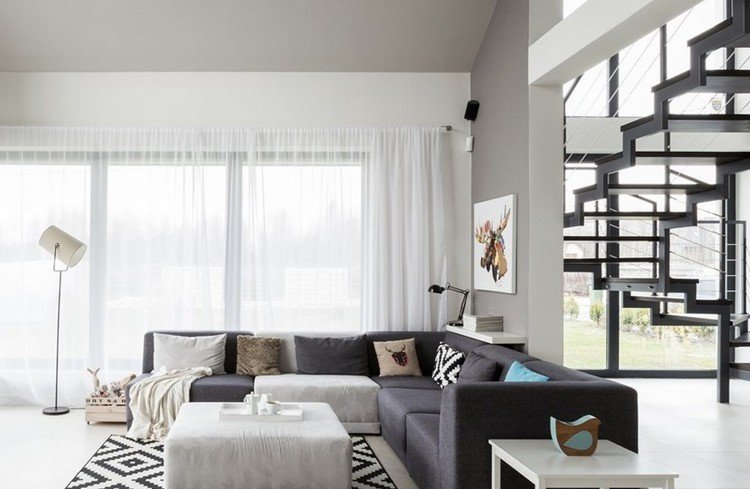 moderna-sala de estar-sofá-cinza-branco-mesa de centro-ikea-tapete-padrão diamante