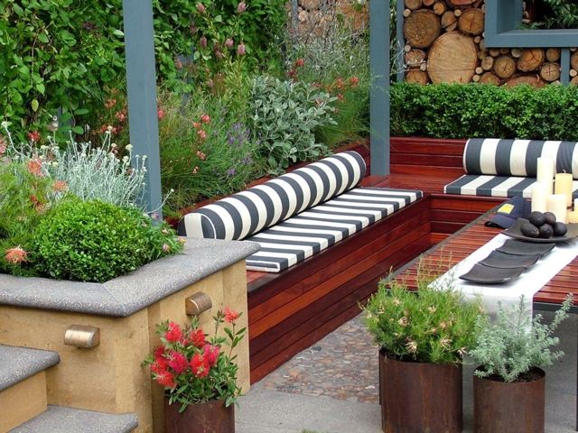 Jardim confortável área de estar sofás plantador de metal de madeira