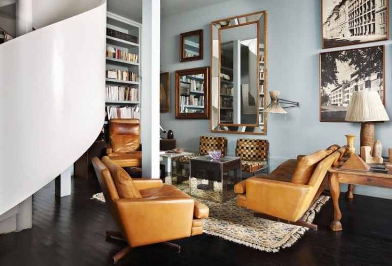 eclético-privado-apartamento-marrom-paleta de cores-escada em espiral-branco-sólido