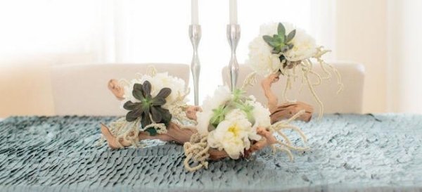 DIY-floral-table-decoration-idea-flowers