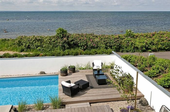 Villa na Suécia com vista para a piscina