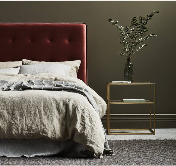 mobiliário com cabeceira de veludo de cabeceira de cama de metal dourado
