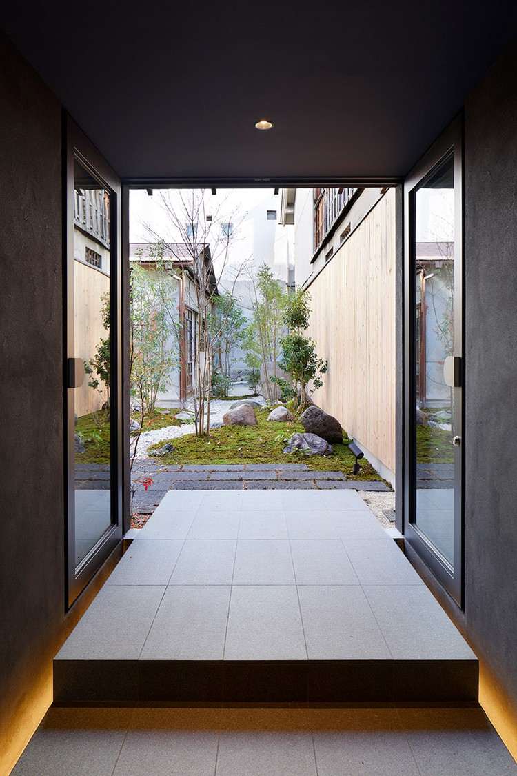 casa de hóspedes estilo de vida japonês passagem jardim iluminação indireta