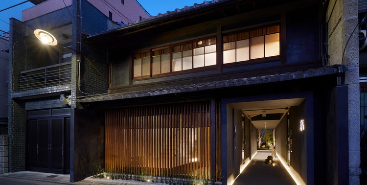 casa de hóspedes ao lado da rua arquitetura japonesa tradição moderna