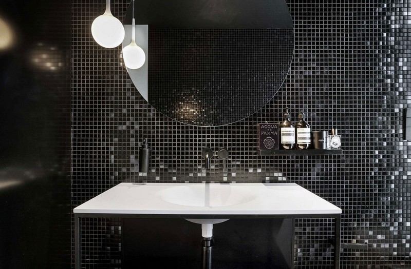 Mobiliário-mosaico-preto-e-branco-mosaico-idéias-espelho redondo