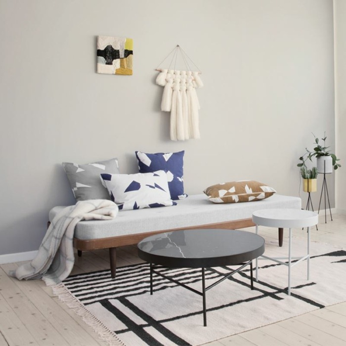 mobiliário apartamentos ideias sofá almofadas padrão ferm living