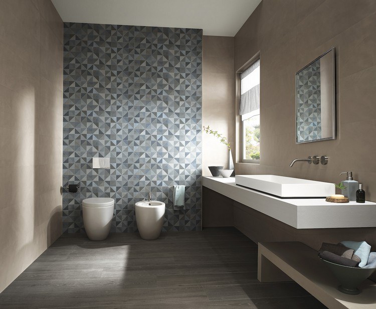 parede-azulejos-banheiro-bege-padrão-geométrico-azul-cinza-criativo-banheiro-design