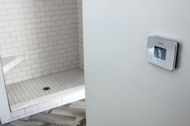 aquecimento radiante elétrico conforto eficiência energética economia de custos vantagens sistema de aquecimento aquecimento radiante reforma banheiro termostato ajuste de temperatura
