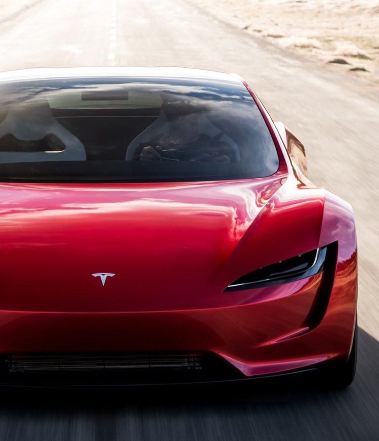 Carro esportivo elétrico tesla roadster apresentação detalhe eletromobilidade