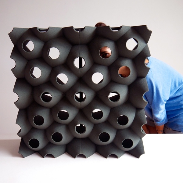 A tecnologia de impressão 3D criou objetos inovadores Emerging-objects ™ picoroco-block