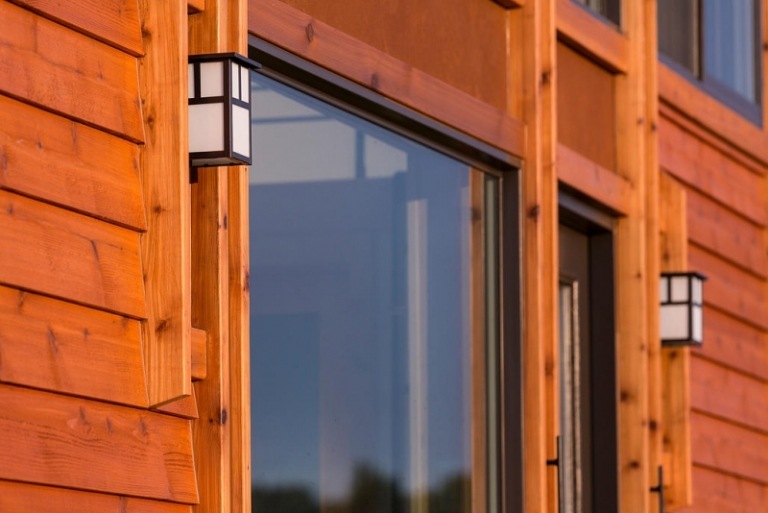 Casa móvel com eficiência energética -haus-rodas-madeira-fachada-janela-design