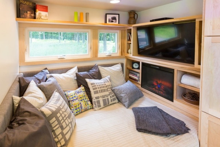 Móveis para casa com eficiência energética - sofá-almofadas-TV-estantes-armazenamento-sofá-cama