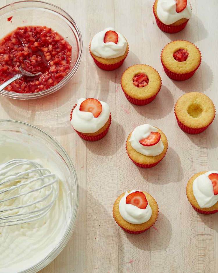 bolo de morango-receitas-excepcional-muffin-cupcake-creme-creme