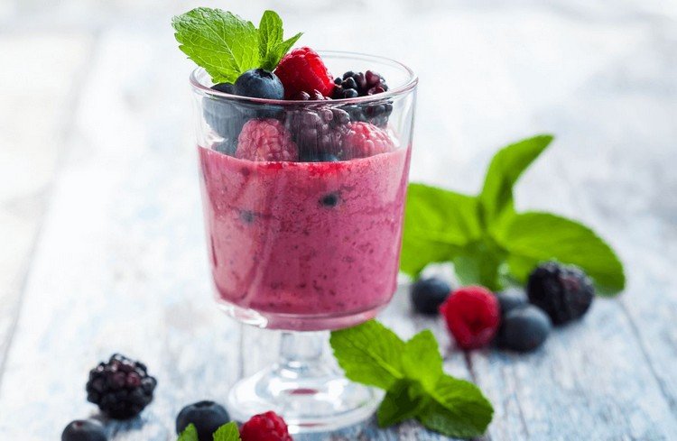 bebida refrescante verão frutas smoothie pepino