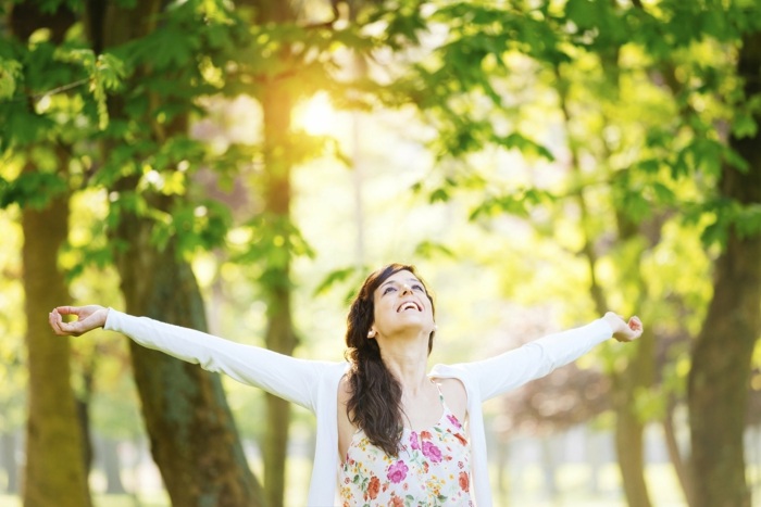 nutrição ao sol da primavera sentir-se bem caminhar desintoxicar