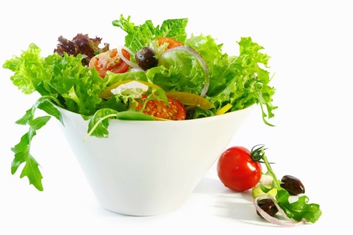 nutrição saladas temporada primavera cereja tomate tigela