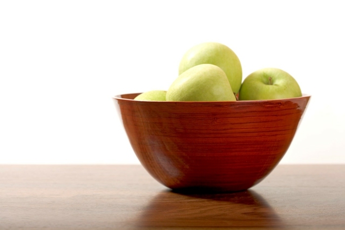 comida saudável primavera, maçãs, casca de madeira