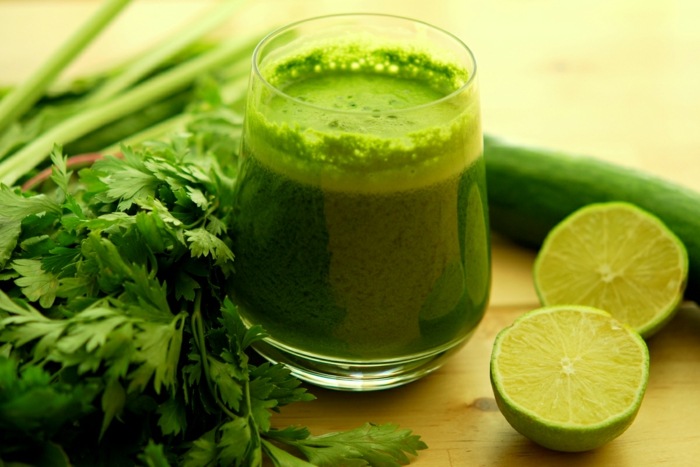 smoothie de primavera legumes salsa suco de limão pepino