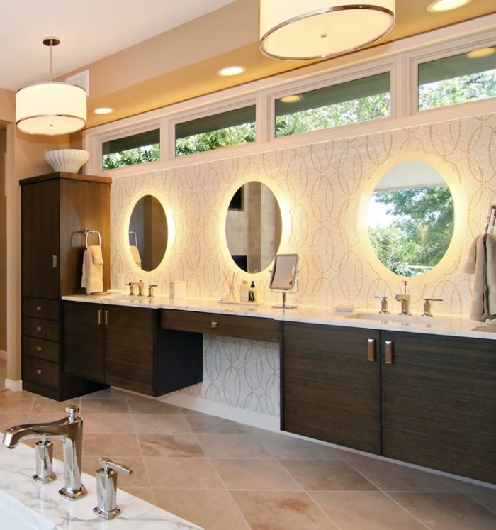 luminárias projetadas-banheiro-iluminação-idéias-espelho-parede-luminárias pendentes