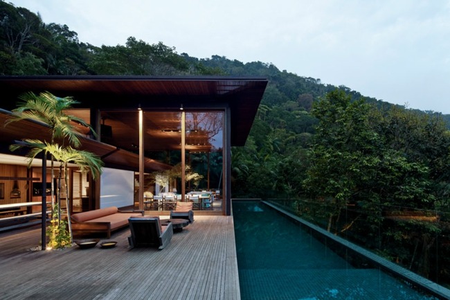casa de veraneio exótica selva brasileira vista piscina terraço