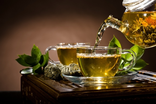 chá verde fortalece a imunidade. consumo saudável
