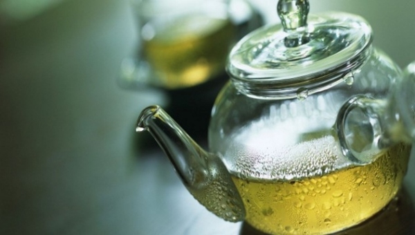 efeitos positivos do chá verde para o fortalecimento do corpo