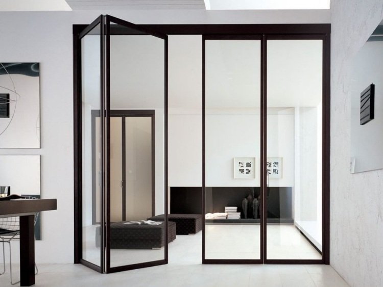 portas dobráveis-dentro-único-adielle-marrom-escuro-moldura-vidro-sala-moderno-branco