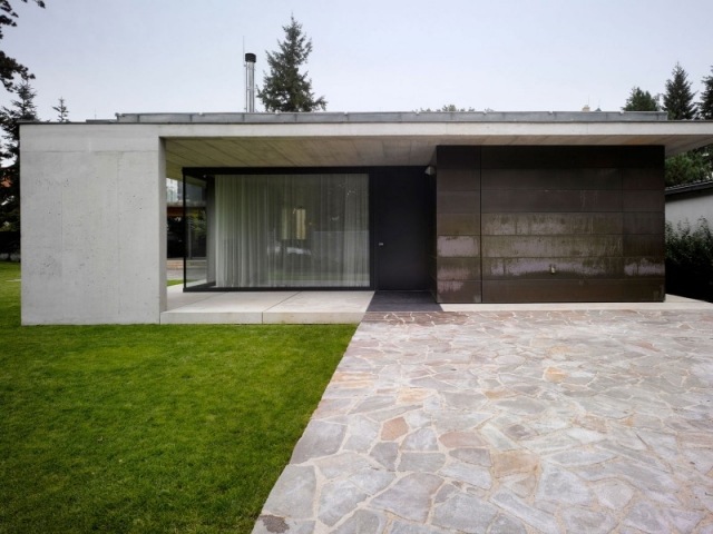 Family house studio pha designer menor parte das janelas de vidro