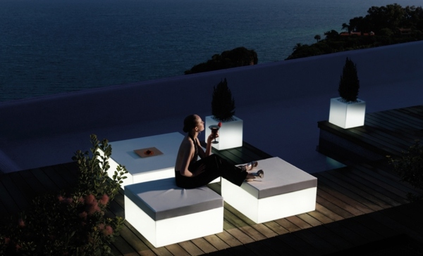 quadrat-vondom-luminous-terrace-furniture