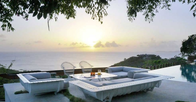 vilas de férias com vista para o mar do Caribe à beira da piscina