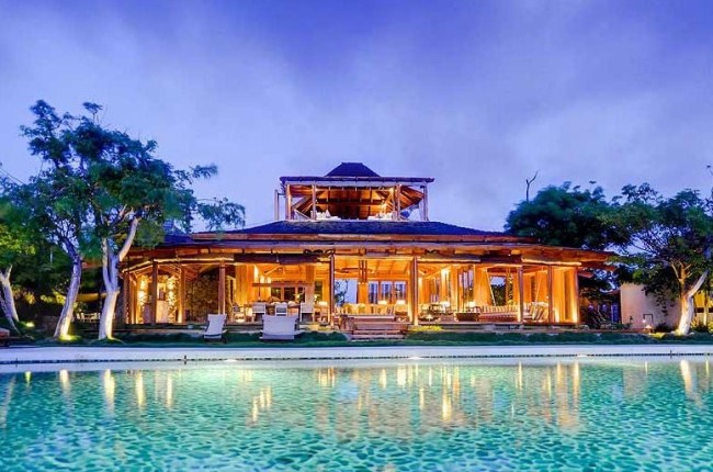 villas de férias caribe ópio misique piscina iluminação noturna