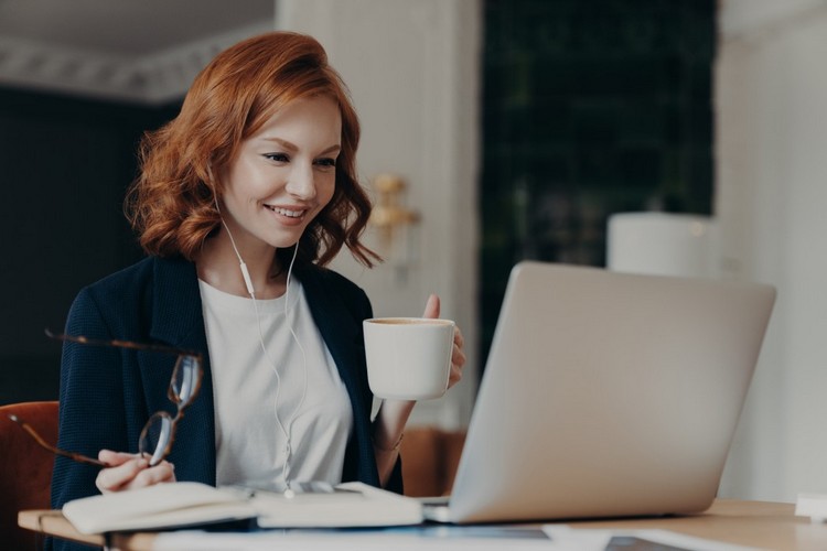 Organize o ensino à distância - o que observar ao organizar cursos online