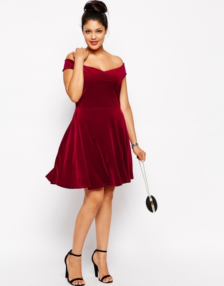 Vestido de skatista de veludo carmen decote vermelho escuro tamanho xxl