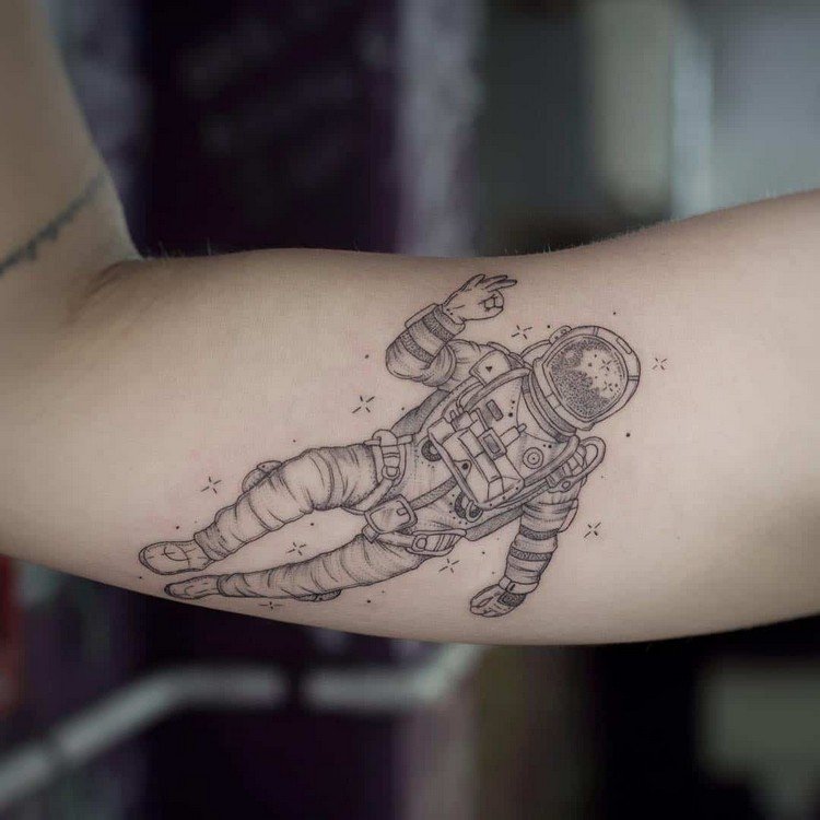 Imagens de desenhos de tatuagens no braço superior ideias de tatuagem de linha fina para mulheres