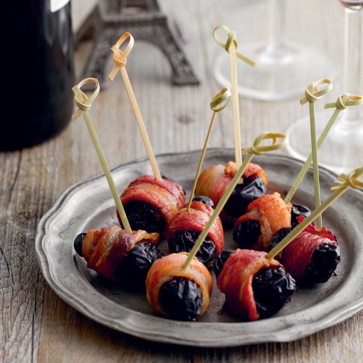 Comidinhas rápidas - canapés para festas - cobertura de ameixa com bacon