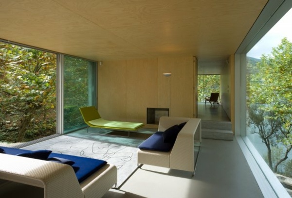minimalista-casa-floresta-sala-móveis-moderno-sofá-branco-canapé