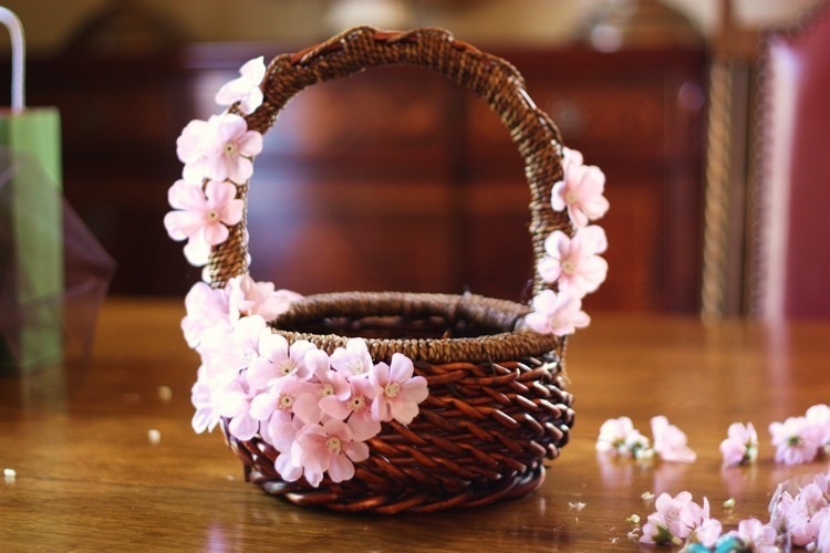 decoração-páscoa-páscoa-cesta-seda-flores-adesivos