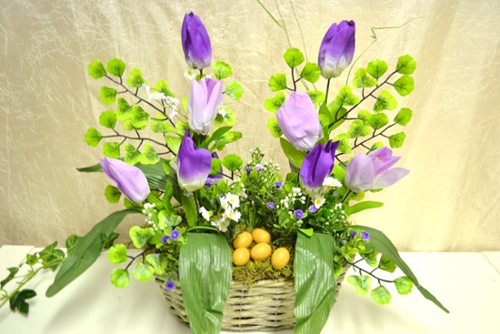 Cesta de Páscoa com idéias de decoração de primavera para buquê de flores