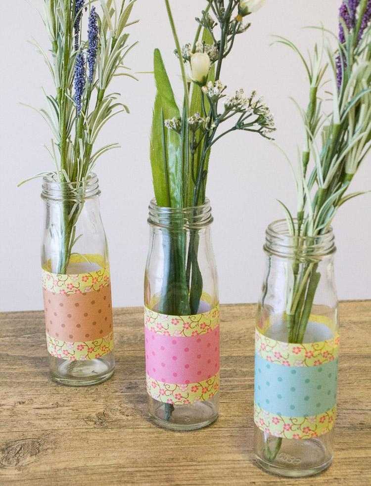 decoração-primavera-vidro-ideias-flores-vidro-garrafas-vaso-colorido-papel-decorar