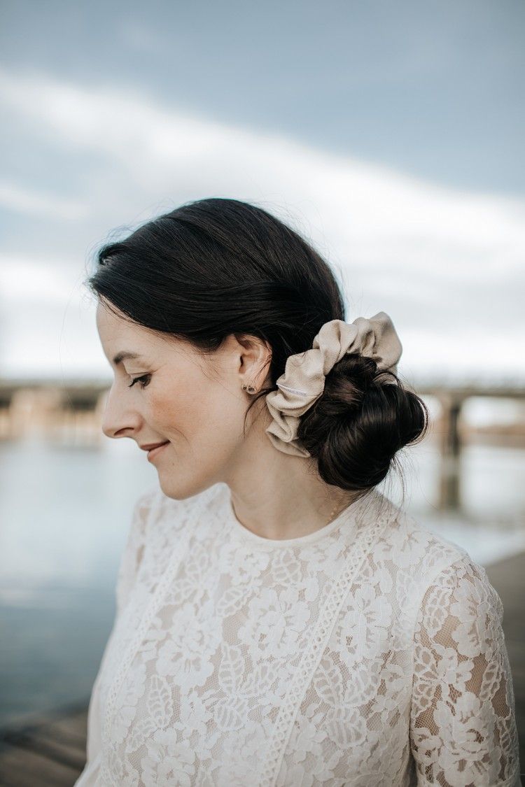 Penteados Updo Rápidos com Scrunchies Tendências em acessórios para o cabelo