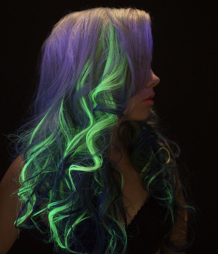 penteados-tendências-neon-cabelo-festa-alongamentos-verde-cor-brilhante-lema