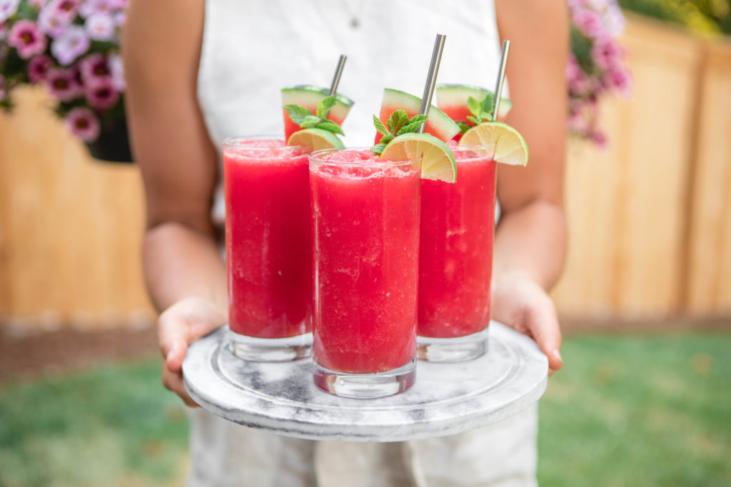 Slushies de vodka de melancia para festa de verão